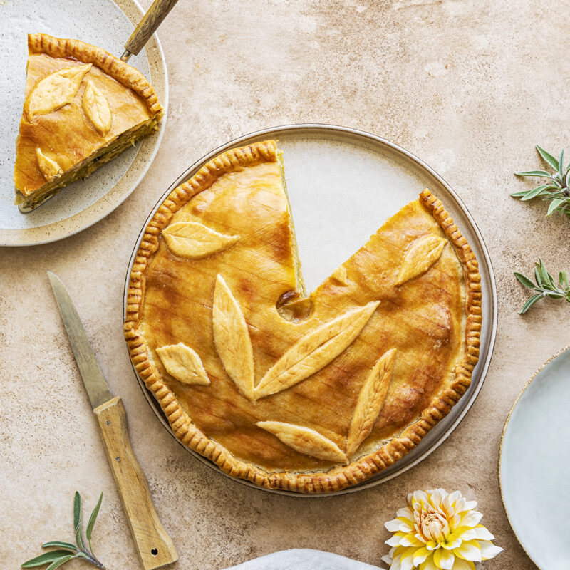 photographie culinaire d'une tourte aux pommes de terre